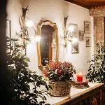Hotel Hirlanda Zuers