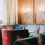 Hotel Hirlanda