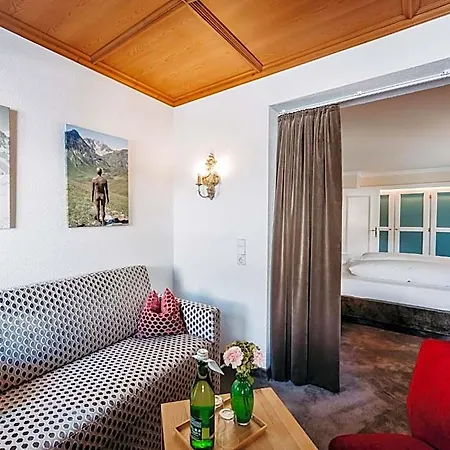 Hotel Hirlanda Zürs